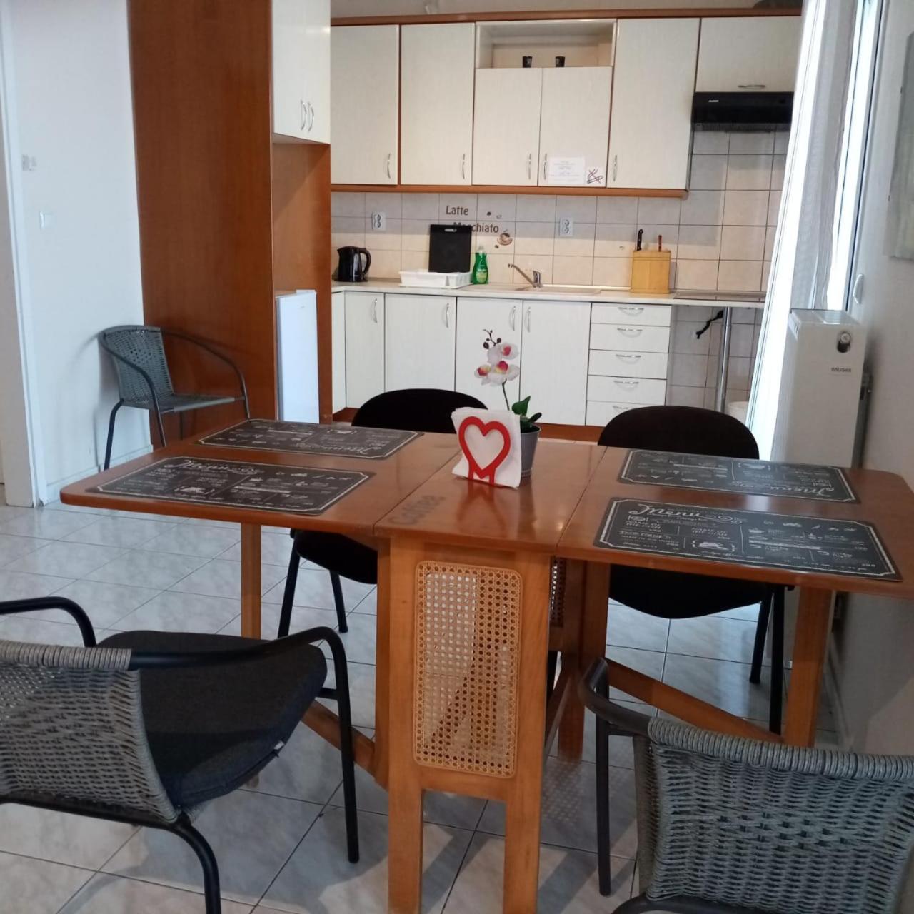 Apartment By The Beach With Amazing Sea View Peraía Extérieur photo